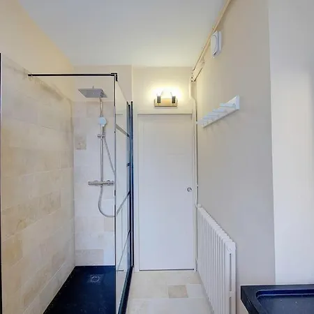 L'oeillet - Place Plumereau Daire