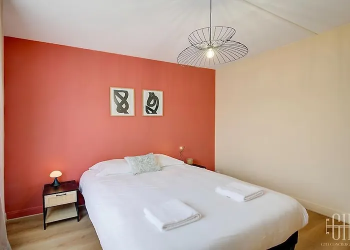 L'oeillet - Place Plumereau * Tours