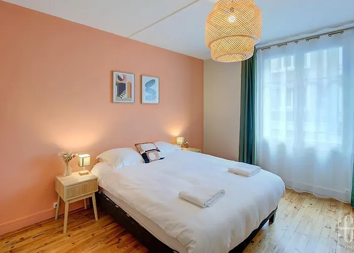 L'oeillet - Place Plumereau Appartement